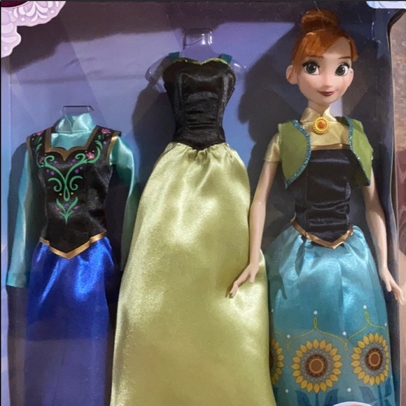 Disney Other - Disney’s Frozen Anna